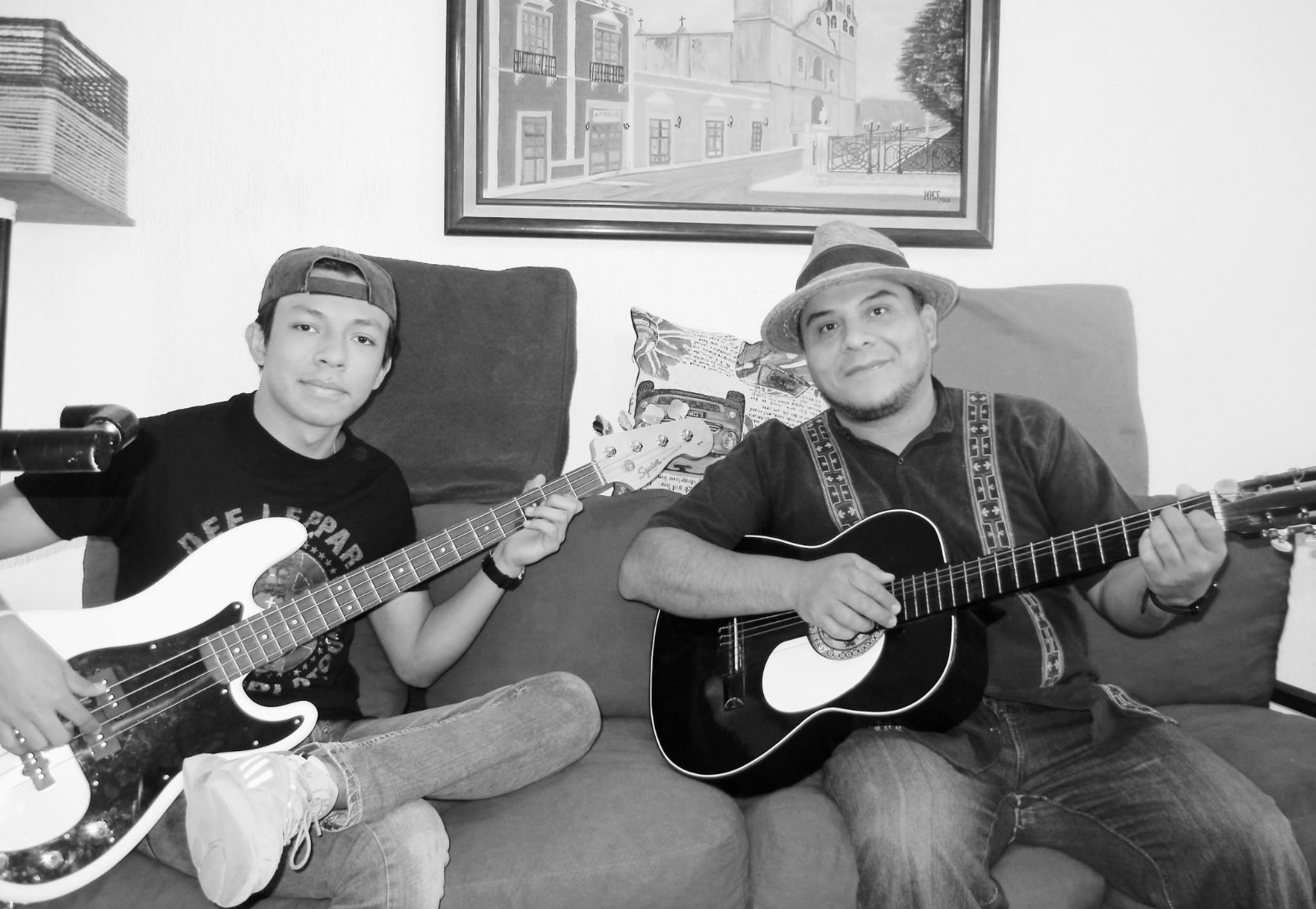 Clase de bajo y guitarra con profesor de Academia 909
